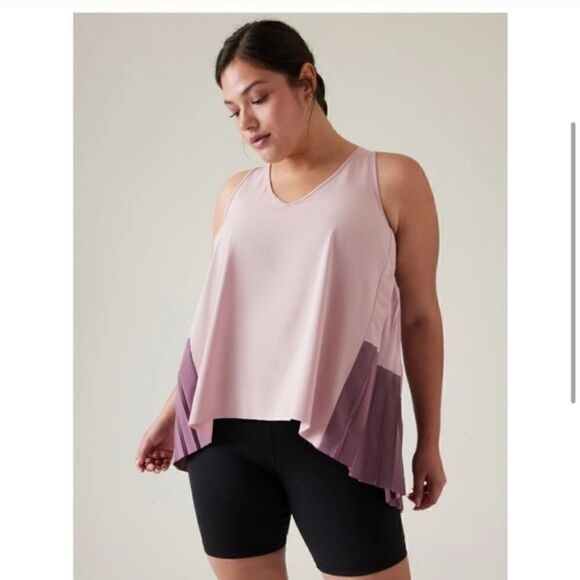 Athleta swing forward pleated tank plum & mauve color block. Size medium… - Picture 1 of 8